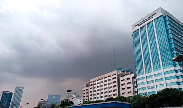 BMKG Prakirakan Hujan Ringan Guyur Sebagian Wilayah Jakarta Sore Ini