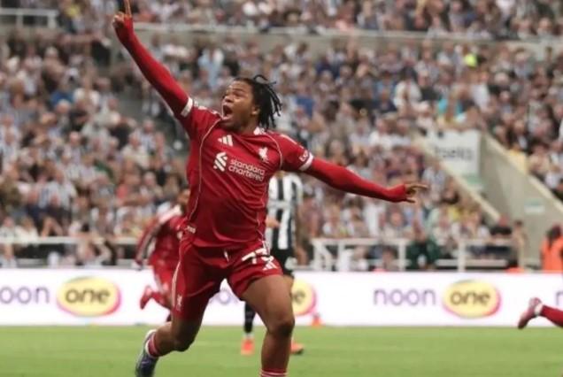 Gol Menit Akhir Rio Ngumoha Bawa Liverpool Menang Dramatis 3-2 atas Newcastle di St James’ Park