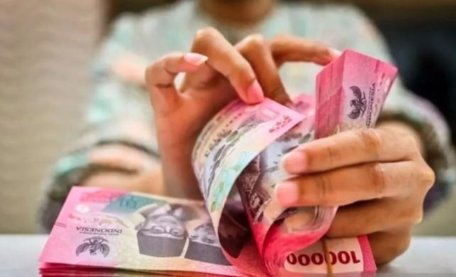 Rupiah Melemah ke Rp16.323 per Dolar AS, Turun 24 Poin di Awal Perdagangan