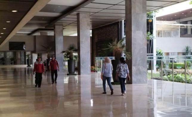 DPR Imbau Pegawai Lakukan WFH Imbas Aksi Ribuan Buruh, Polda Metro Jaya Kerahkan 4.531 Personel
