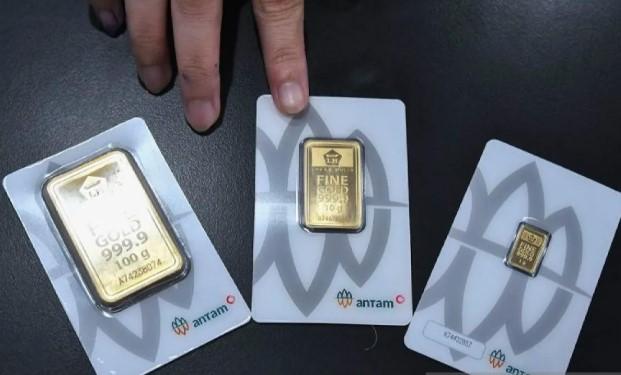 Harga Emas Antam Naik Jadi Rp1.944.000 per Gram, Buyback Ditetapkan Rp1.790.000