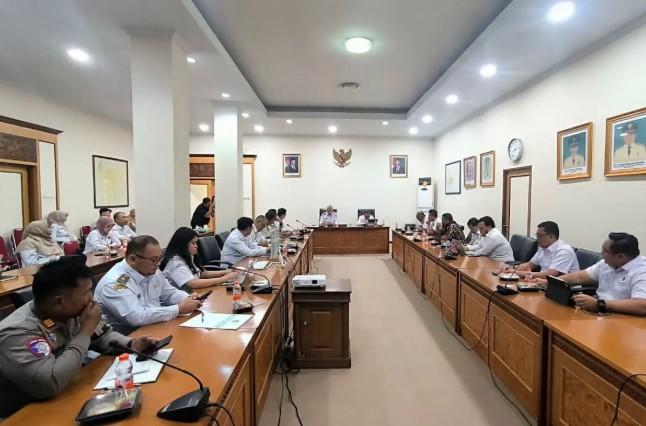 BPH Migas dan Pemprov Kalbar Bentuk Tim Pengawasan BBM Subsidi untuk Pastikan Tepat Sasaran