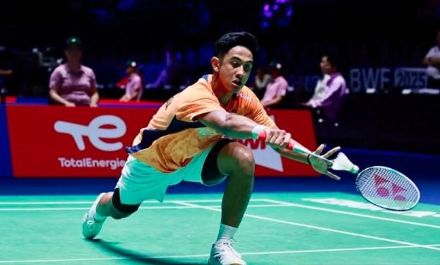 Alwi Farhan Tantang Unggulan Ketiga Kunlavut Vitidsarn di 16 Besar Kejuaraan Dunia BWF 2025