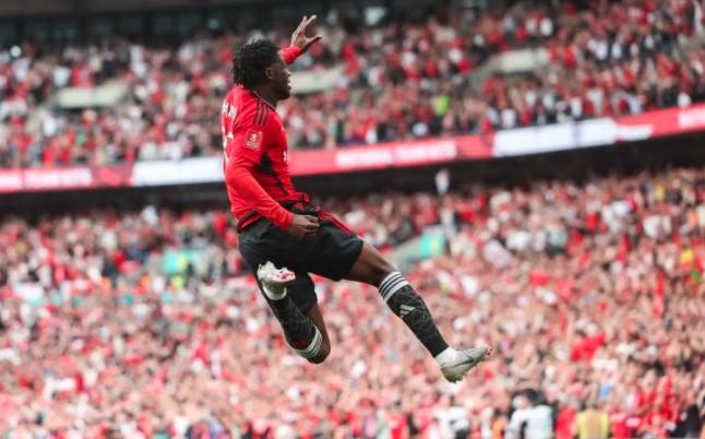 Kobbie Mainoo Ingin Dipinjamkan dari Manchester United, Klub Tegas Menolak