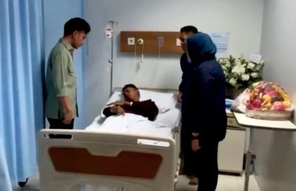 Wapres Gibran Jenguk Korban Bentrokan Demo di Jakarta, Termasuk Ojol yang Sempat Dikabarkan Meninggal