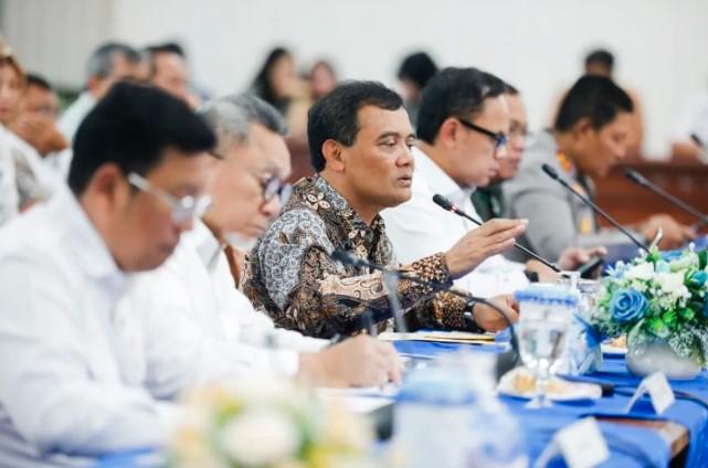 Gubernur Jateng Imbau Warga Tetap Tenang Usai Aksi Anarkis di Kantor Pemprov