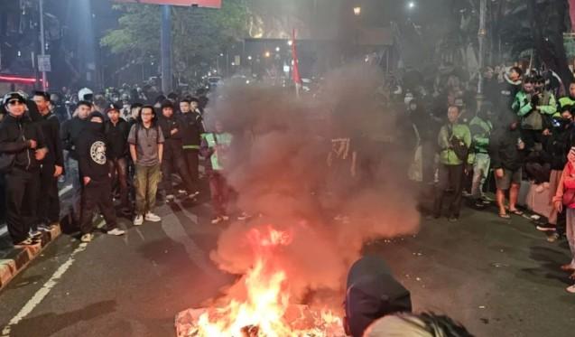 Gas Air Mata Masuk Area RS Saiful Anwar Malang Saat Demo Ricuh, 17 Korban Ditangani di IGD