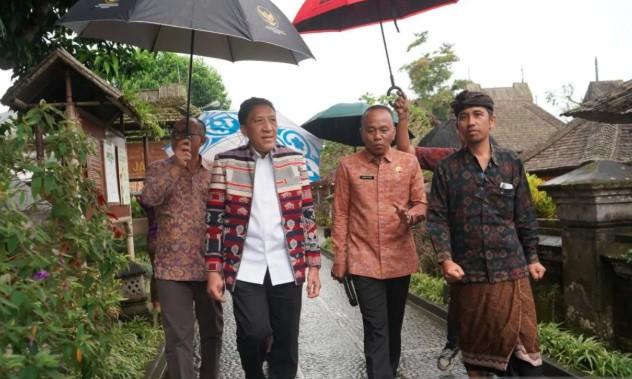 Kemenbud Nobatkan Desa Penglipuran Sebagai Contoh Sukses Pelestarian Budaya Lokal