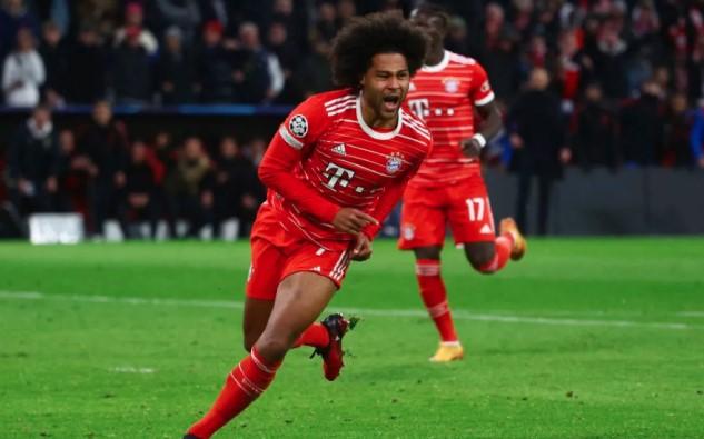 Bayern Muenchen Tundukkan Augsburg 3-2, Puncaki Klasemen Bundesliga Pekan Kedua