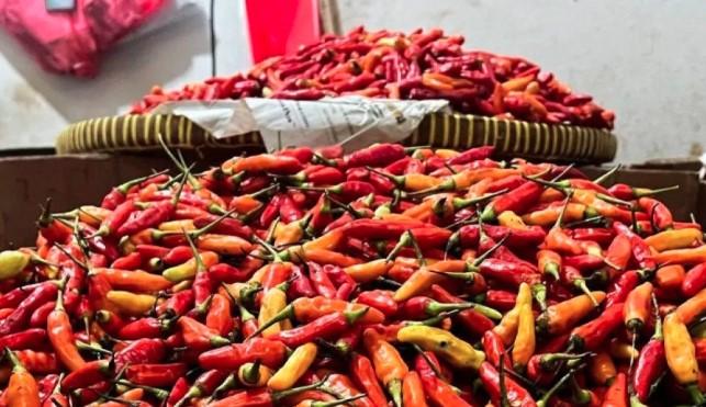 Harga Sejumlah Komoditas Pangan Alami Penurunan, Bapanas: Cabai dan Beras Turun Signifikan