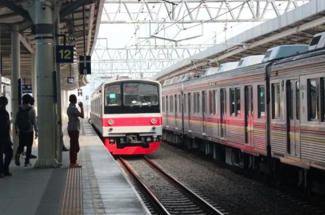 KAI Commuter Operasikan 1.063 Perjalanan Commuter Line Jabodetabek pada 1 September, Imbau Masyarakat Jaga Fasilitas Publik