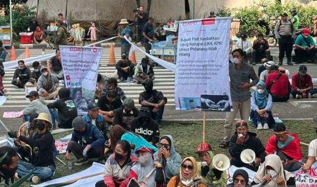 Ratusan Warga Pati Gelar Aksi Selawatan di Depan KPK, Tuntut Klarifikasi Kasus Dugaan Suap Bupati Sudewo