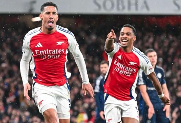 William Saliba Cedera di Awal Laga, Arsenal Tumbang dari Liverpool di Anfield