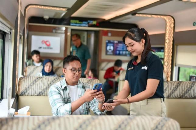 Rayakan HUT ke-80, KAI Beri Diskon 20% Tiket Kereta Jarak Jauh untuk Semua Kelas