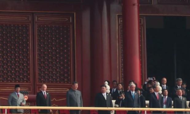 Hadiri Parade Militer di Beijing, Presiden Prabowo Duduk Bersama Xi Jinping dan Putin