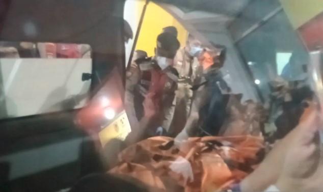 Delapan Jenazah Korban Kecelakaan Helikopter Tiba di DVI Polda Kalsel, Evakuasi Dilakukan di Tengah Medan Berat
