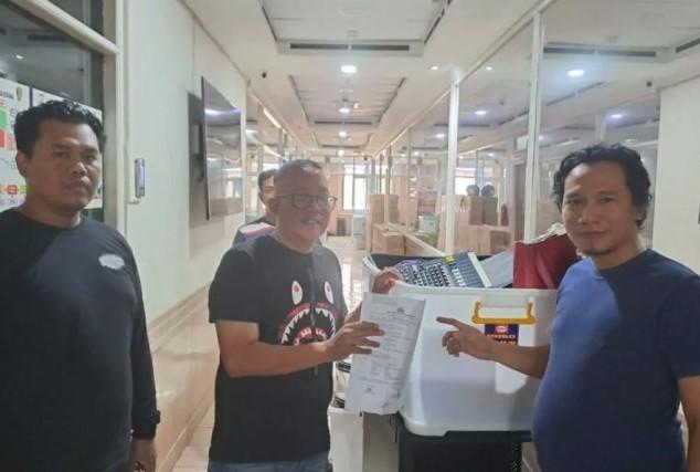 Polres Jakarta Utara Fasilitasi Pengembalian Barang Dijarah dari Rumah Ahmad Sahroni, Keluarga Tak Tempuh Jalur Hukum