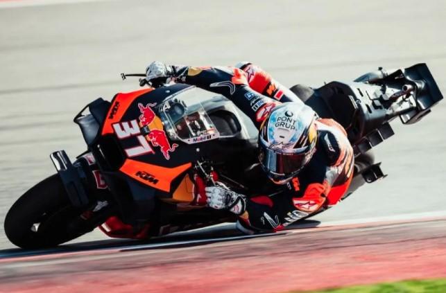 Pedro Acosta Kuasai FP1 MotoGP Barcelona 2025, Geser Marc Marquez ke Posisi Ketiga