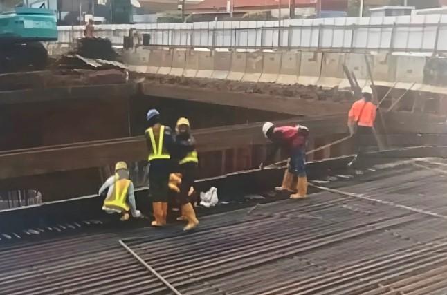 SIG Pasok 19 Ribu Ton Semen untuk Dukung Proyek LRT Velodrome–Manggarai, Target Rampung 2026