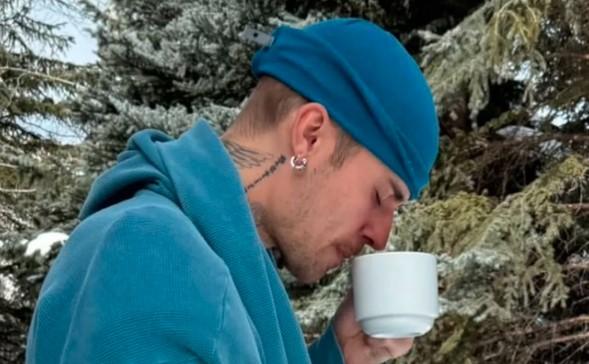 Justin Bieber Rilis Mendadak Album "Swag II", Lanjutan Proyek Musik Rahasia yang Mengejutkan Penggemar