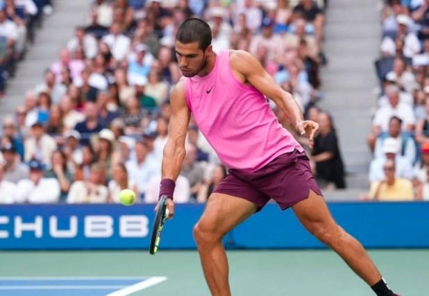 Carlos Alcaraz Ukir Peluang Sejarah di US Open 2025 Tanpa Kehilangan Satu Set