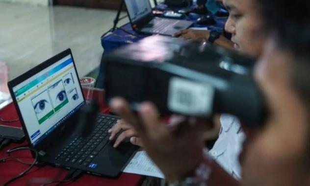 Dukcapil Jaksel Targetkan 1,7 Juta e-KTP pada 2025, Jemput Bola Diintensifkan untuk Warga Rentan