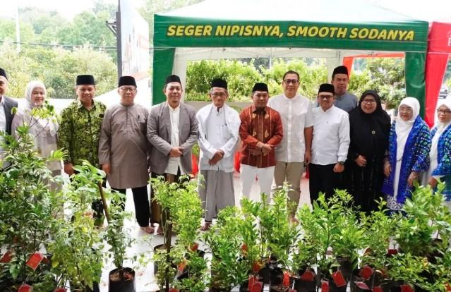 DKM Masjid Ar-Raudhah Canangkan Program Sedekah Pohon, Target Dua Juta Bibit untuk Jakarta