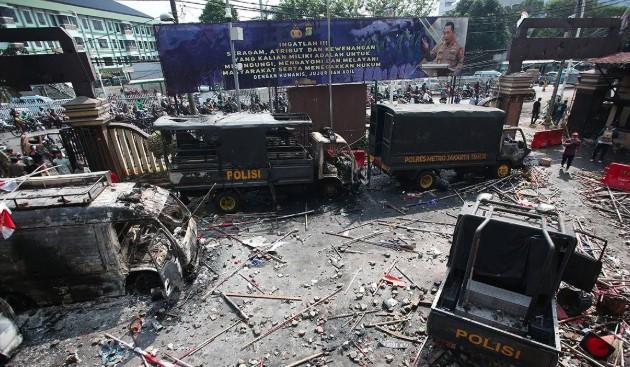 Perusakan Polres dan Polsek di Jakarta Timur: Sembilan Orang Ditetapkan Tersangka, Polisi Lanjutkan Pengembangan Kasus
