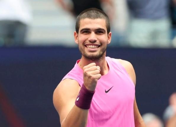 Alcaraz Taklukkan Djokovic di Semifinal US Open 2025, Jaga Peluang Raih Gelar Grand Slam Keenam dan Peringkat Satu Dunia