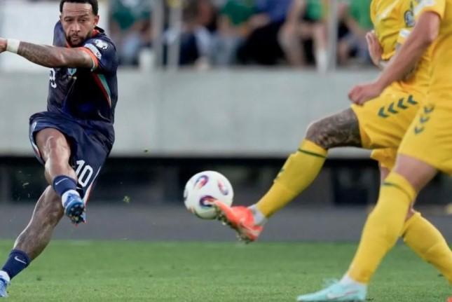 Catat Rekor Bersejarah, Memphis Depay Jadi Top Skor Sepanjang Masa Timnas Belanda