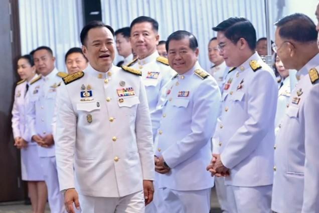 Raja Thailand Sahakan Anutin Charnvirakul sebagai Perdana Menteri, Siap Bubarkan Parlemen dan Susun Piagam Baru
