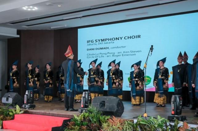 IFG Symphony Choir Raih Medali Emas di Nusantara International Choir Folk Festival 2025