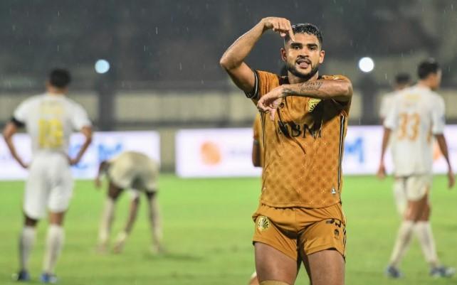 Jelang Laga Lawan Bhayangkara FC, Pelatih Madura United Fokus Maksimalkan Latihan dan Analisis Lawan
