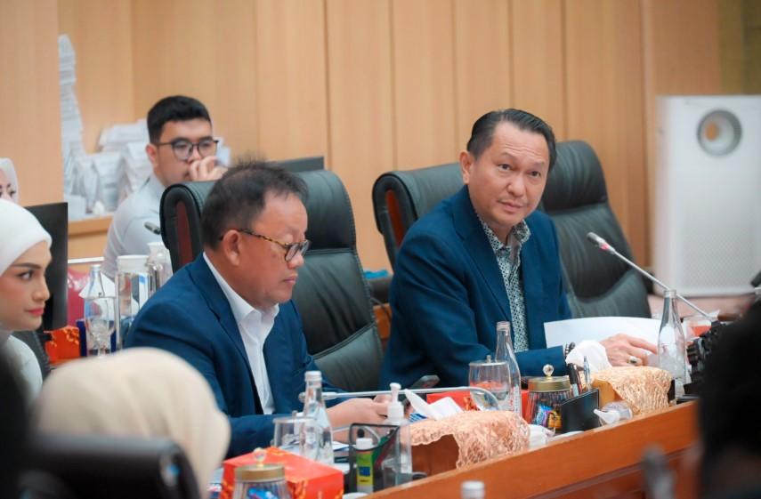 Komisi XII DPR Tetapkan Wahyudi Anas sebagai Ketua Komite BPH Migas Periode 2025–2029