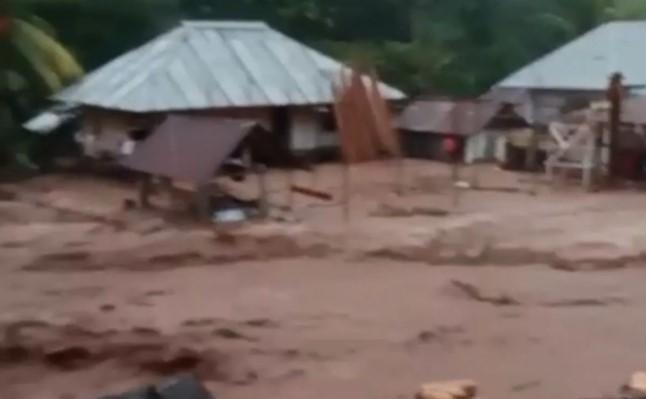 18 Desa di Nagekeo Masih Terisolir Akibat Banjir Bandang, Lima Warga Masih Hilang