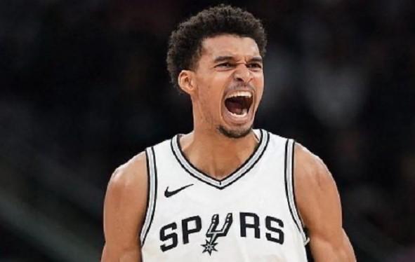 Victor Wembanyama Dorong San Antonio Spurs Hadirkan Tribun Suporter Khas Eropa di NBA