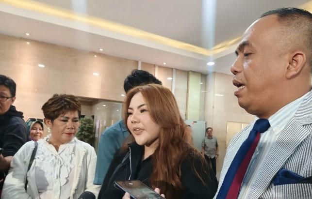 Lisa Mariana Diperiksa Bareskrim Terkait Hasil Tes DNA dalam Kasus Dugaan Pencemaran Nama Baik Ridwan Kamil