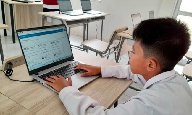 DPR Dorong RUU Sisdiknas Atur Pemanfaatan AI Secara Bijak dalam Pendidikan