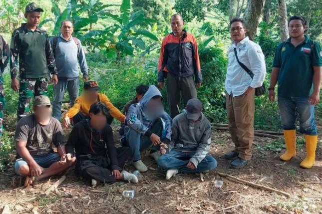 Enam Penambang Emas Ilegal di Taman Nasional Meru Betiri Dilimpahkan ke Kejaksaan