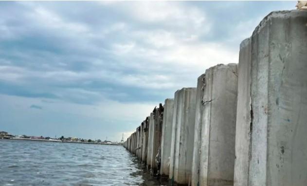 KKP Tegaskan Tanggul Beton di Cilincing Bukan Bagian Giant Sea Wall