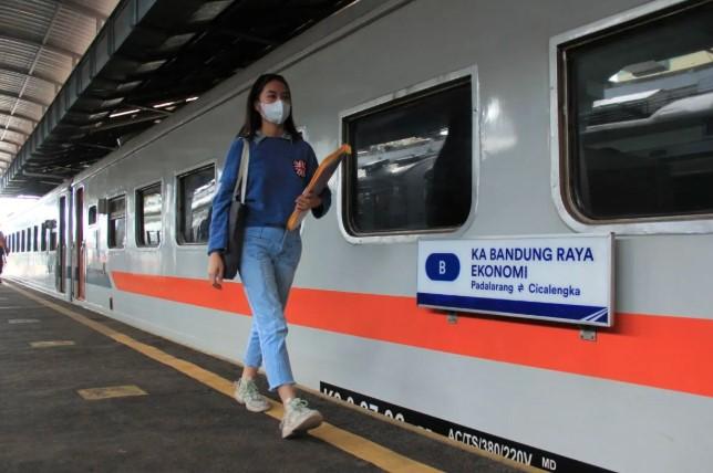 Jumlah Penumpang KA Lokal Bandung Naik 18 Persen, Jadi Transportasi Andalan Warga Sehari-hari