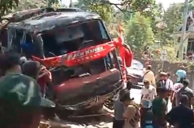 Delapan Karyawan RS Bina Sehat Jember Tewas dalam Kecelakaan di Lereng Gunung Bromo