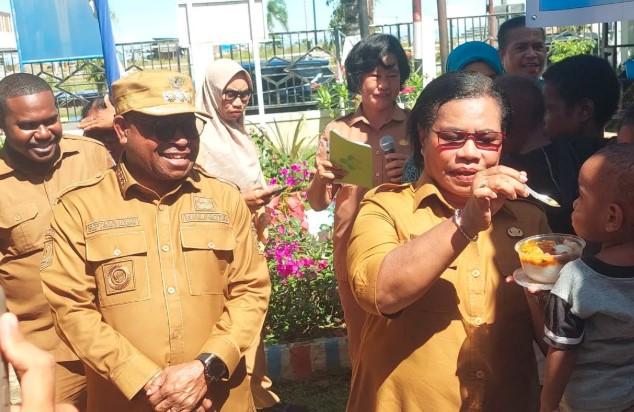 Tekan Stunting, Pemkot Sorong Salurkan Makanan Bergizi untuk 48 Balita dan Ibu Hamil Berisiko Tinggi