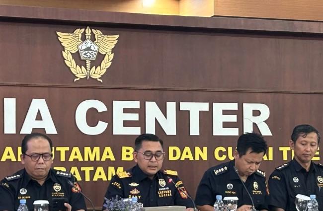 Bea Cukai Batam Sediakan Konter Khusus Registrasi IMEI untuk PMI Dideportasi dari Malaysia