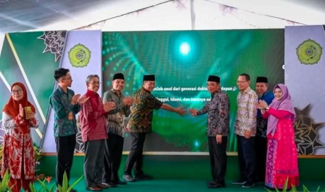 Jejak Seabad Muhammadiyah di Tanah Seribu Masjid: Dari Surau Sederhana Menuju Kiprah Global