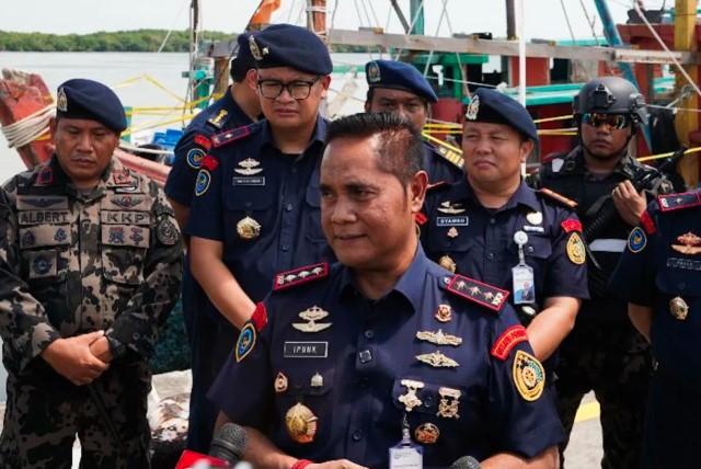 Speedboat KKP Dibakar Saat Tertibkan Kapal Mini Trawl di Pesisir Selatan, KKP Tegaskan Komitmen Lindungi Laut Indonesia