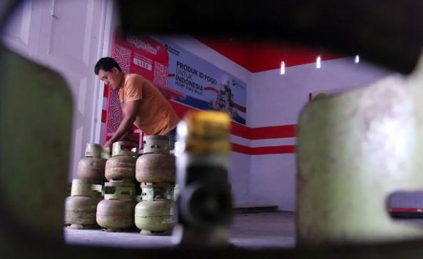 Kemenkop Hadirkan 8.000 Business Assistant untuk Perkuat Operasional 80.000 Kopdes Merah Putih