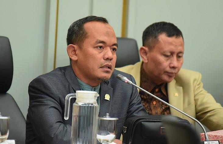 DPR Soroti Pembangunan Pagar Beton di Cilincing, Minta Kepentingan Nelayan Kecil Diutamakan