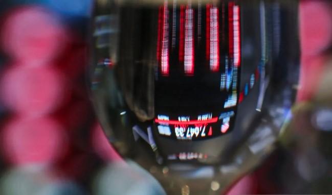 IHSG Dibuka Menguat 40,56 Poin, LQ45 Naik 0,65 Persen di Awal Perdagangan