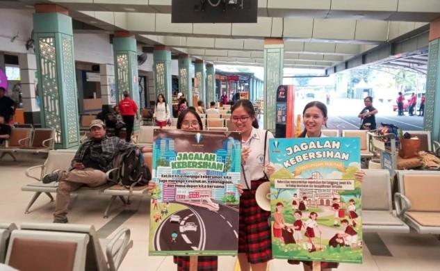 KAI dan Yayasan Tarakanita Gelar Edukasi Lingkungan di Stasiun Pasar Senen, Gaungkan Transportasi Ramah Bumi
